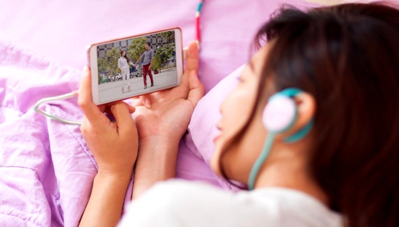 Young Millennials, Gen Zs and females in SEA more willing to watch ads for free OTT content